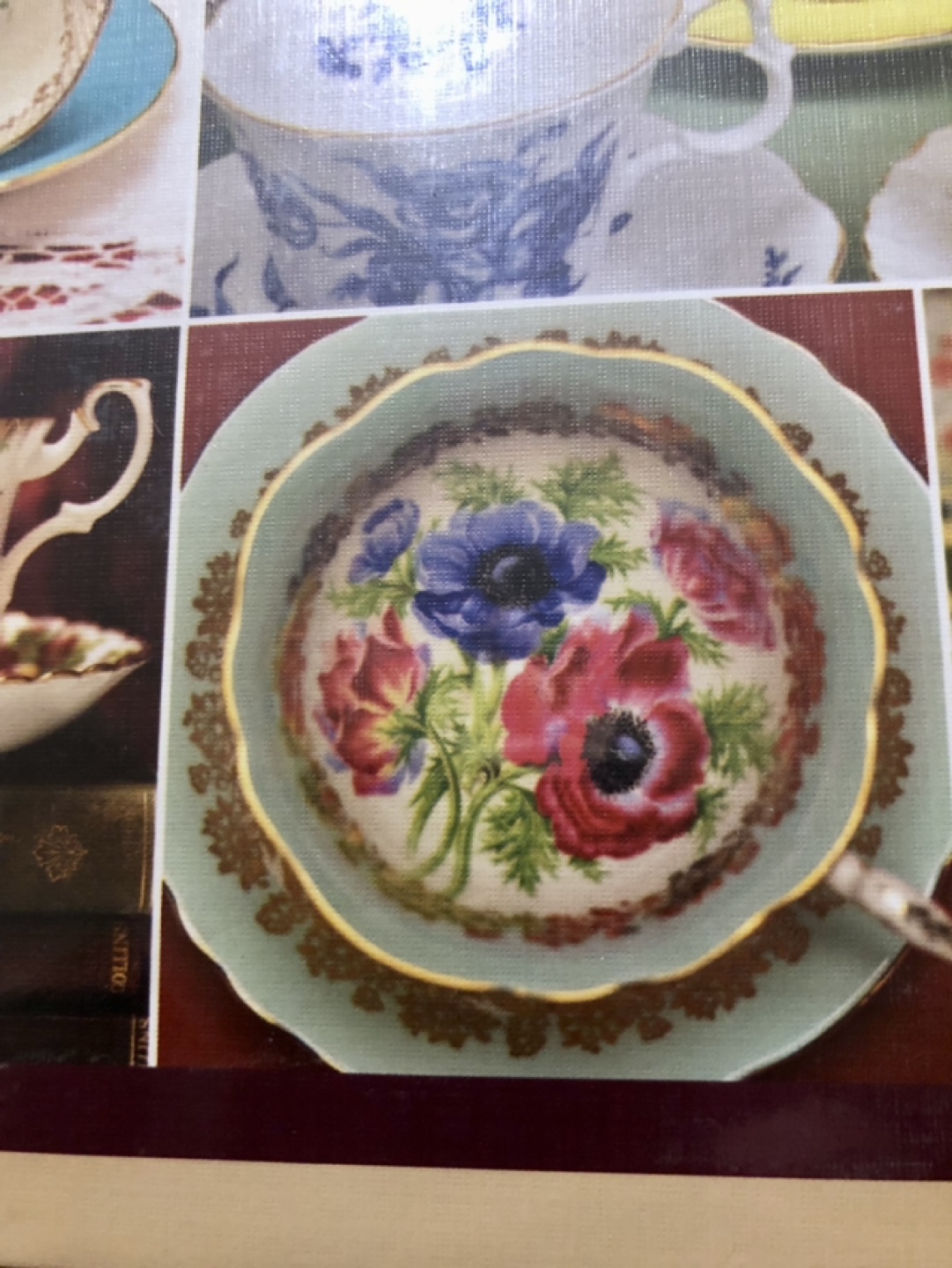 Cobble Hill 2000 Piece Jigsaw Puzzle - Teacups - photo 5