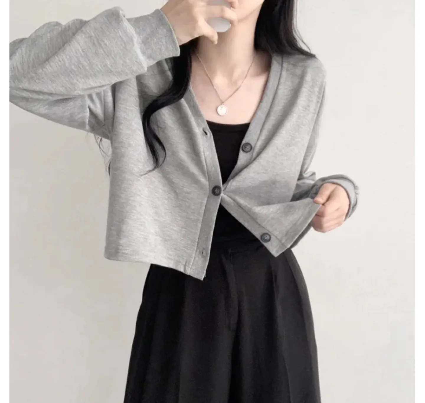 Korean Grey Cardigan image indicator(3)