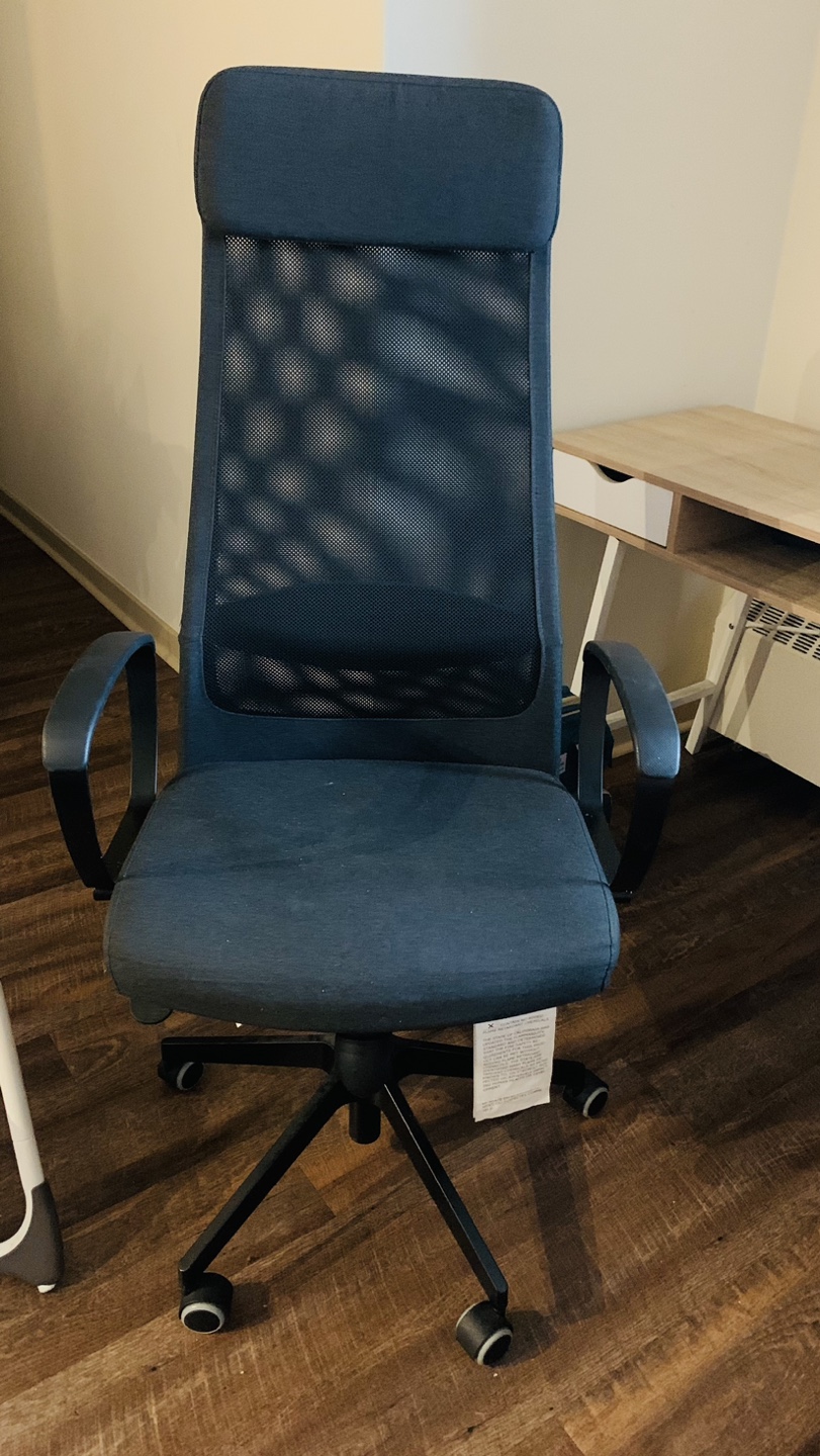 Black Mesh Office Chair - photo 2
