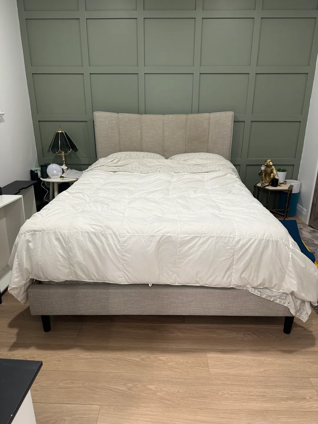 Queen-sized bed frame + free box spring thumbnail
