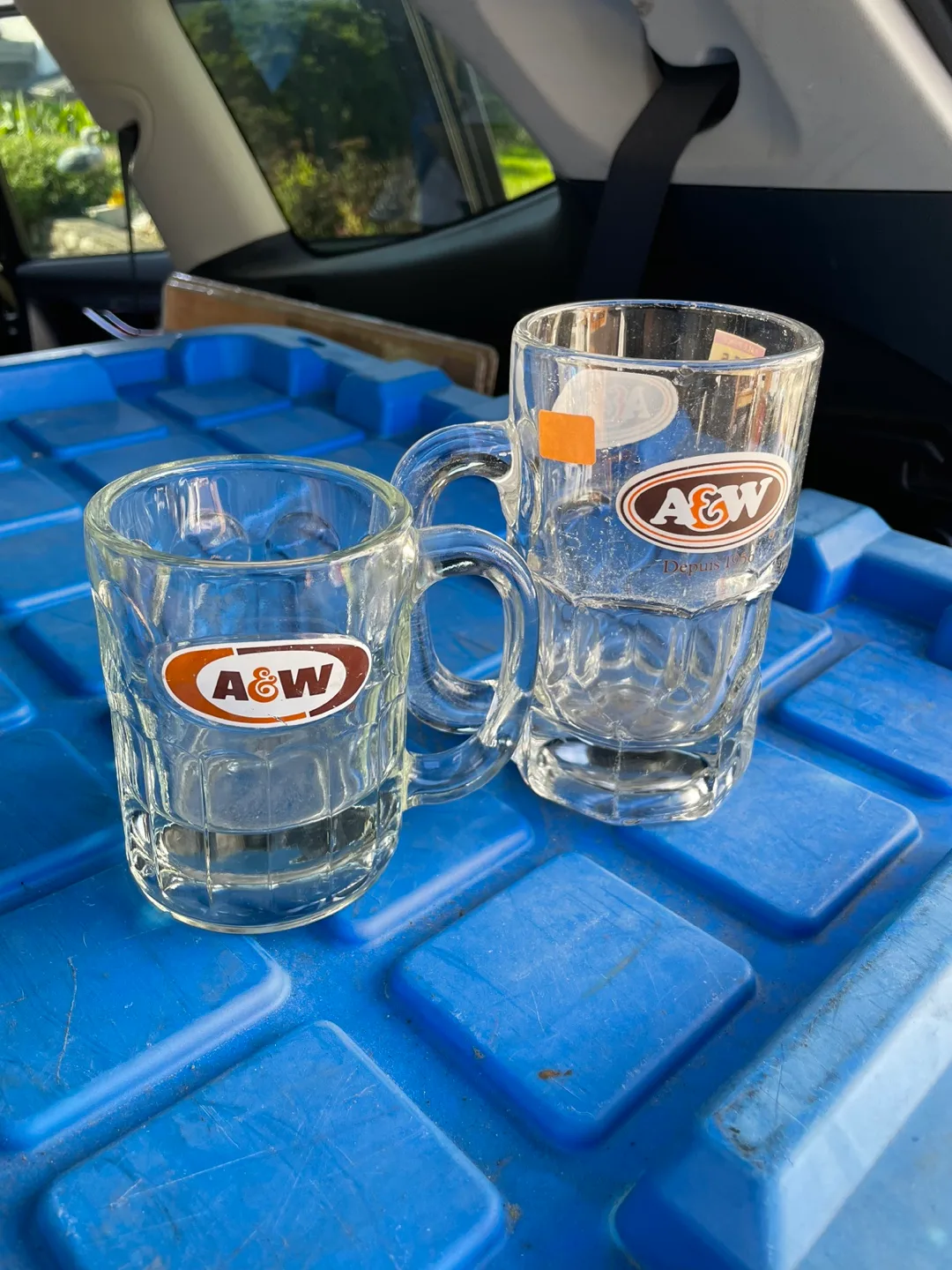 Set of A&W Mugs and Glasses image indicator(5)