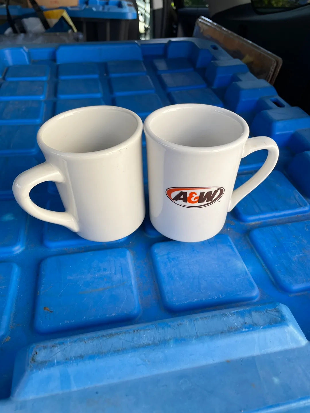 Set of A&W Mugs and Glasses image indicator(8)