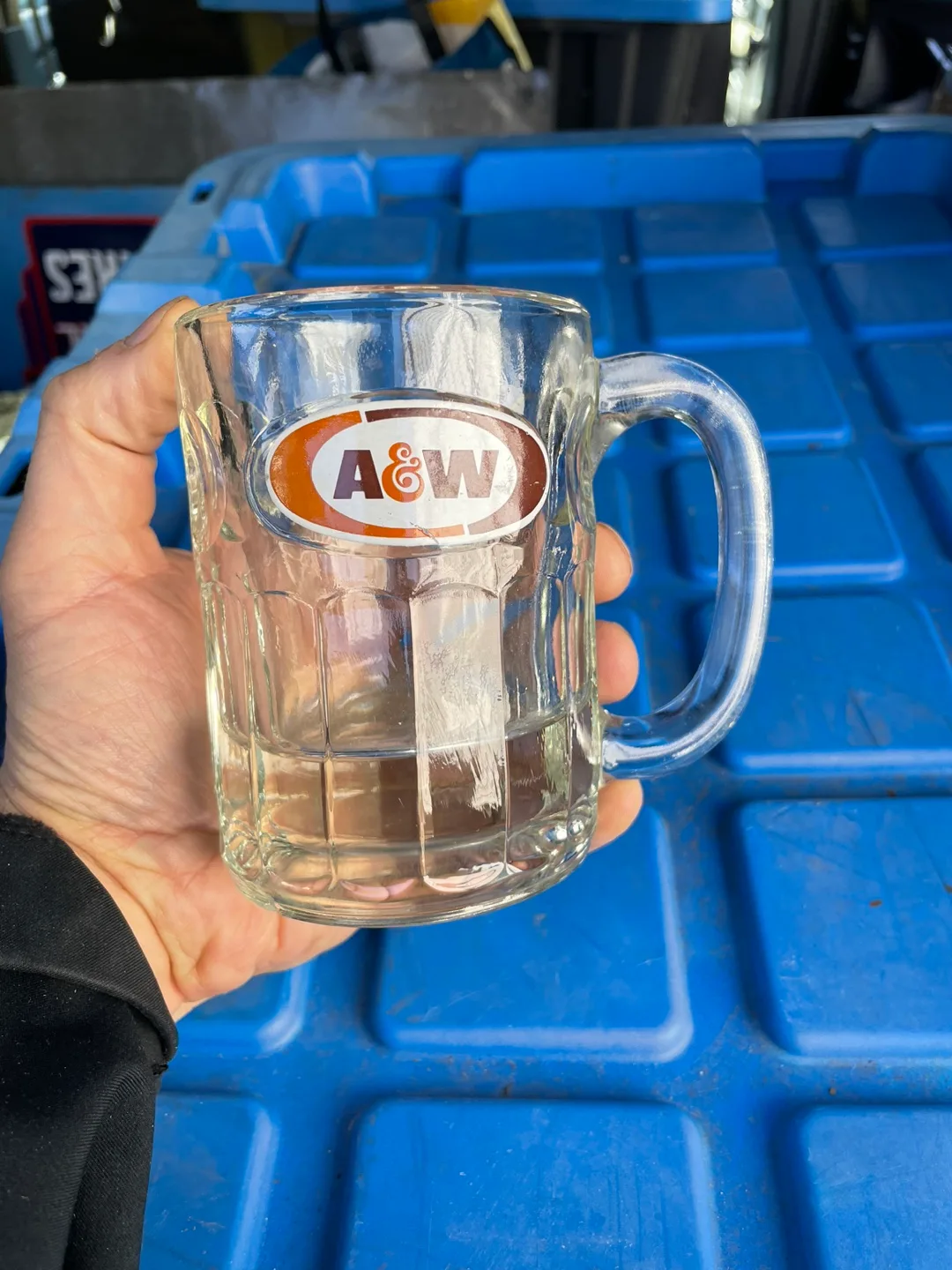 Set of A&W Mugs and Glasses image indicator(4)