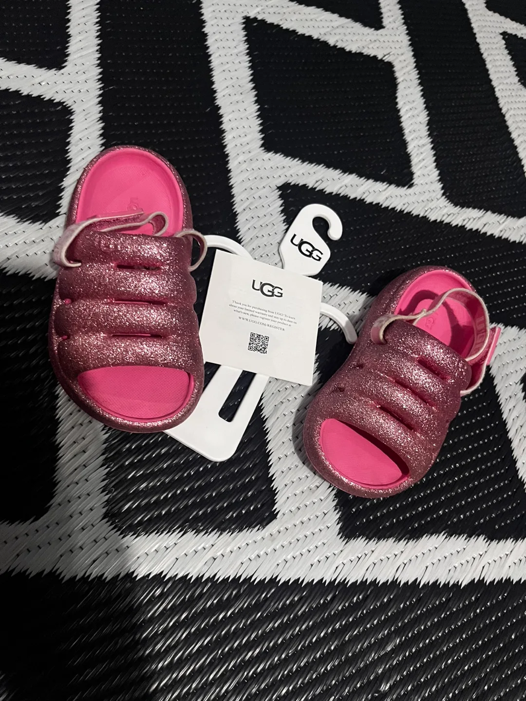 UGG T Sport Yeah Glitter Sandals image indicator(5)