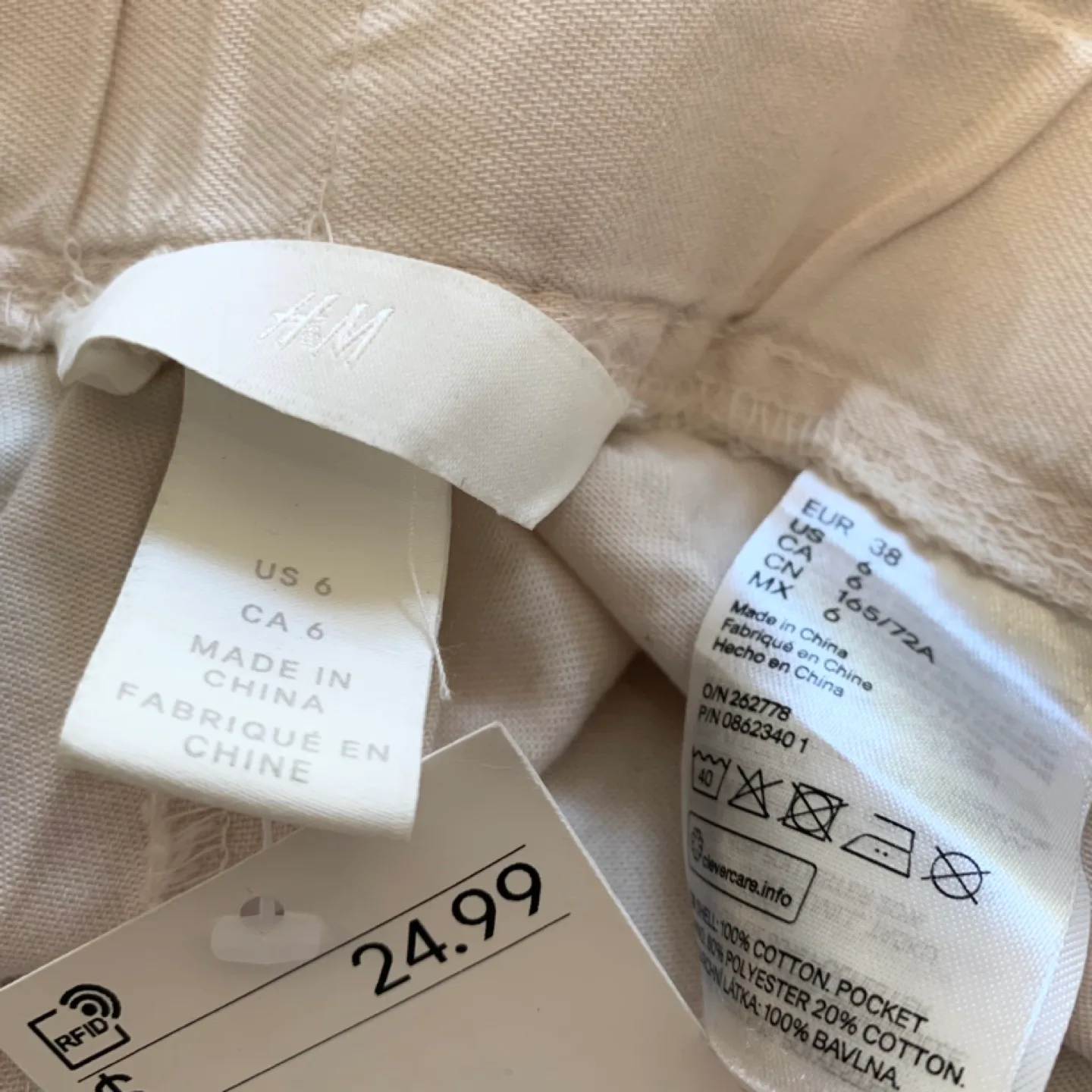 H&M White Cargo Pants with Belt image indicator(4)