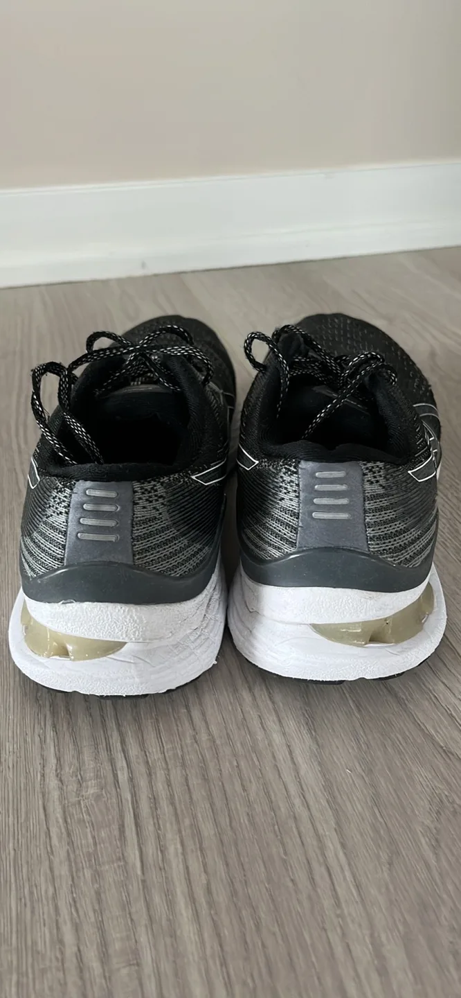 ASICS Gel-Kayano 28 Running Shoes - Men’s Size 10.5 wide image indicator(4)