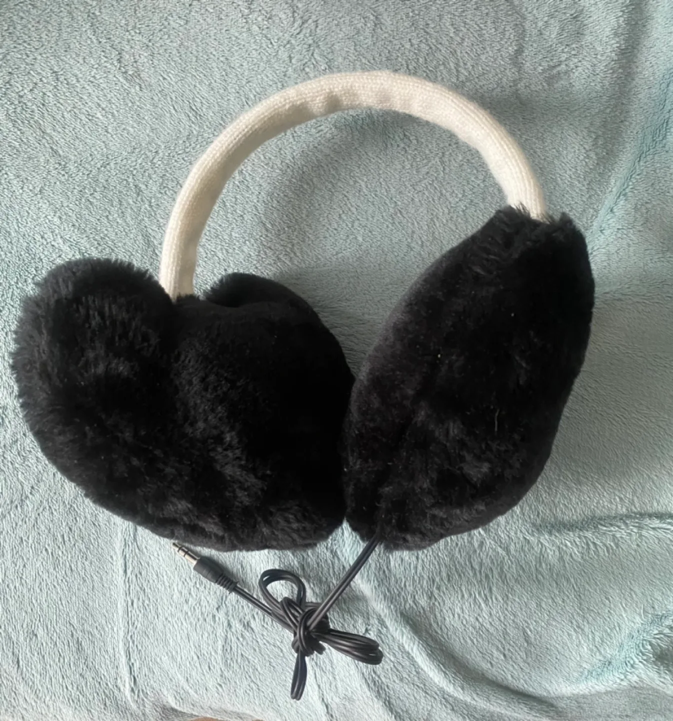 New earmuffs with earphones attached #freecycle thumbnail