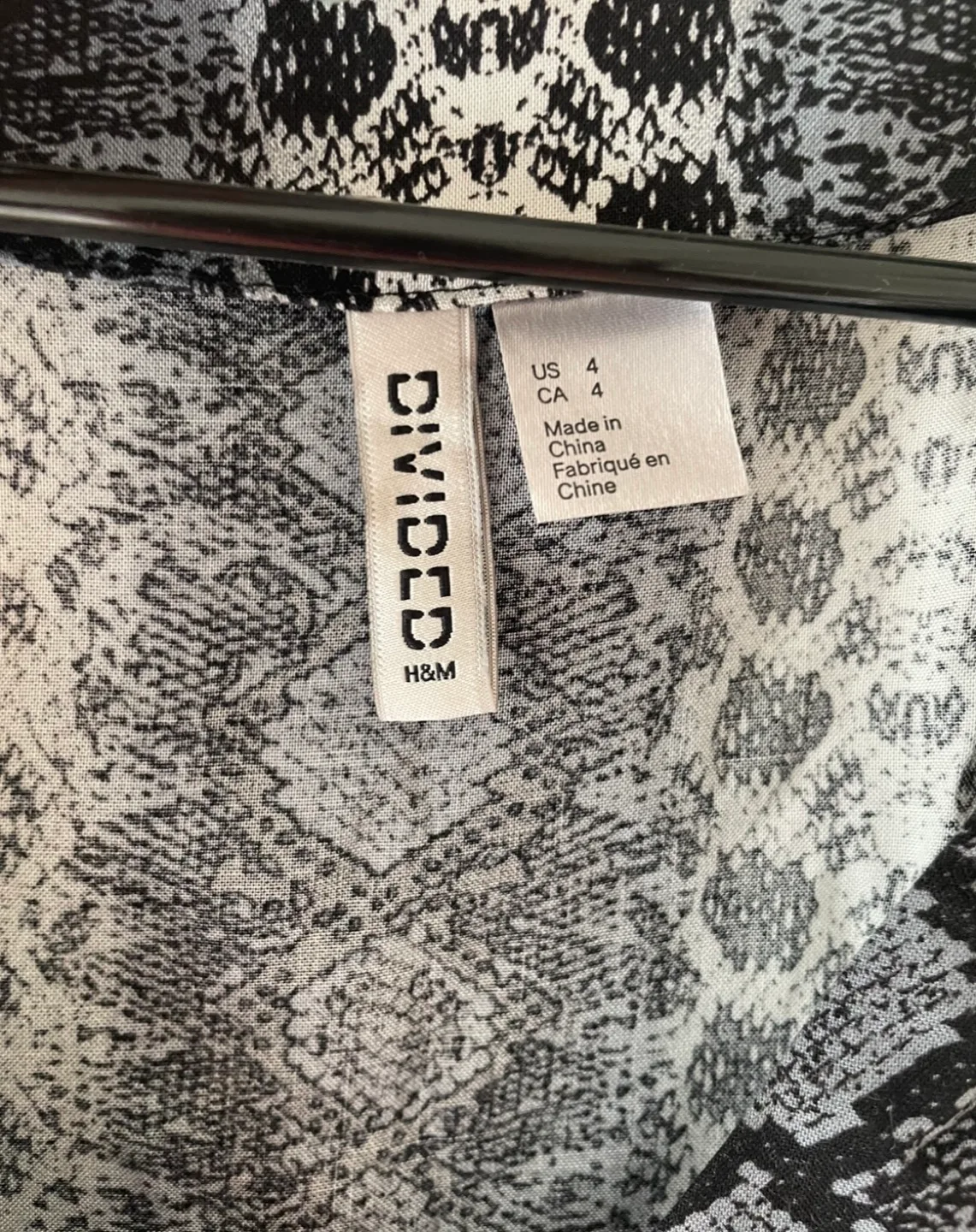 H&M Divided Snakeskin Blouse image indicator(5)