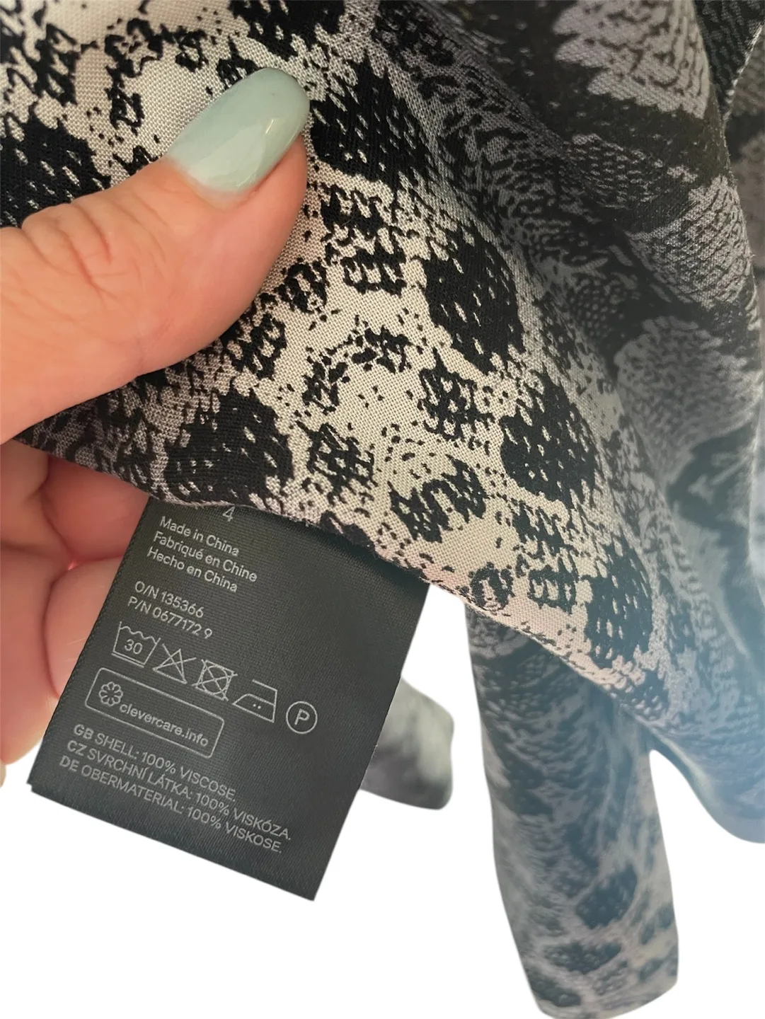 H&M Divided Snakeskin Blouse image indicator(4)