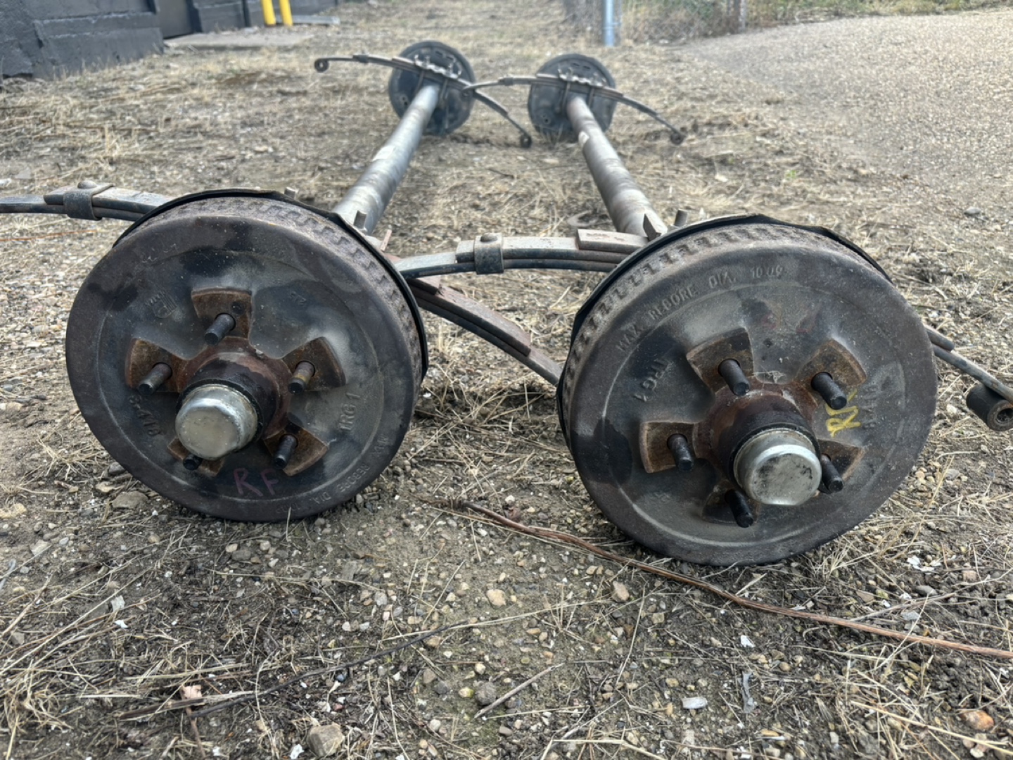 Pair of used complete 3000 pound dexter trailer axles - photo 2