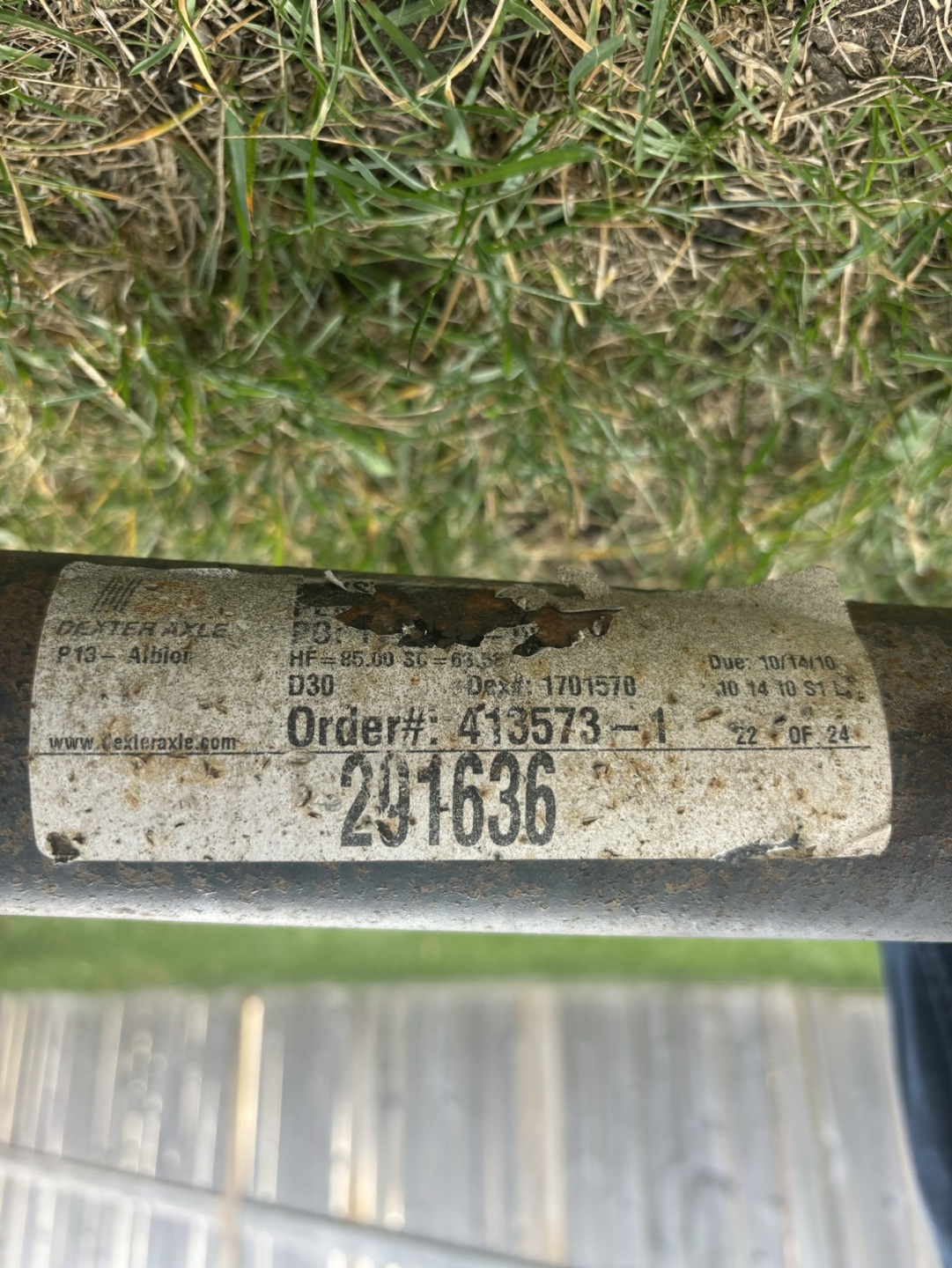 Pair of used complete 3000 pound dexter trailer axles - photo 4