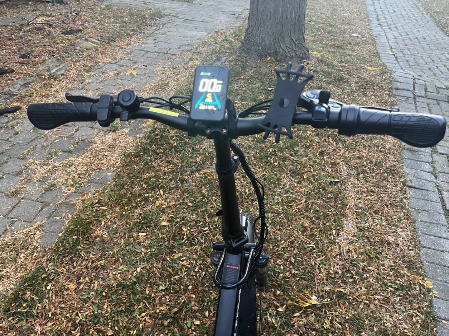 Gotrax R2  20”folding electric bike : 750 W  ,7- speed - photo 3