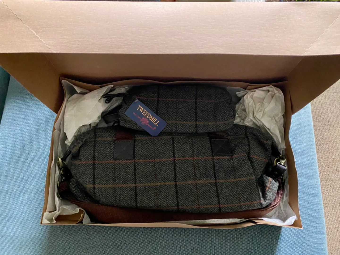 Tweedmill Wool Weekender Travel Bag Set (new with tags) image indicator(5)