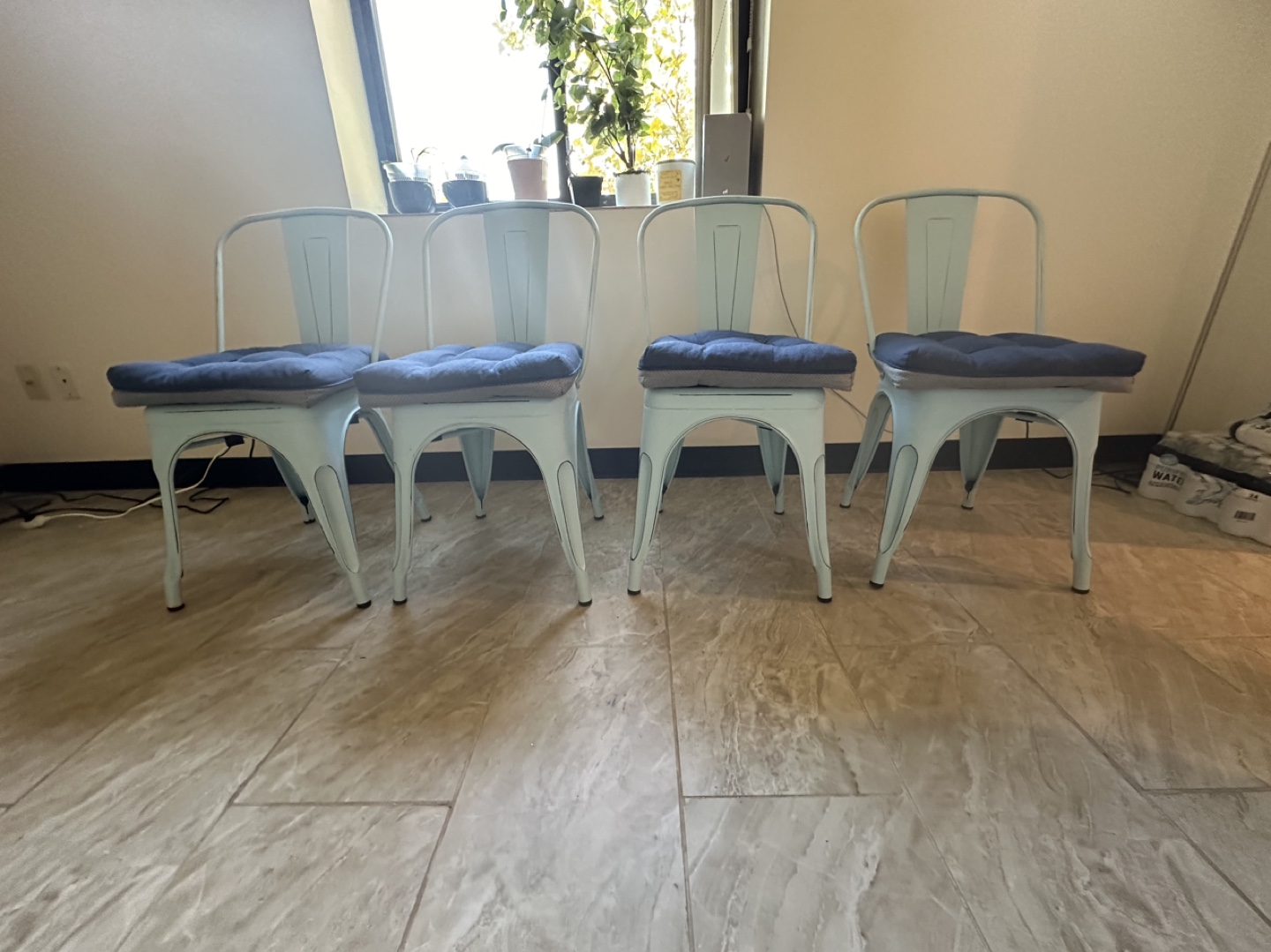 Set of 4 Metal Chairs with Cushions - photo 4