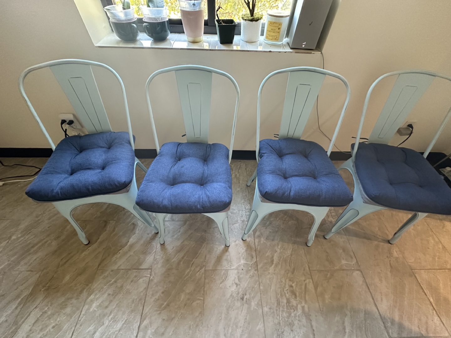 Set of 4 Metal Chairs with Cushions - photo 5