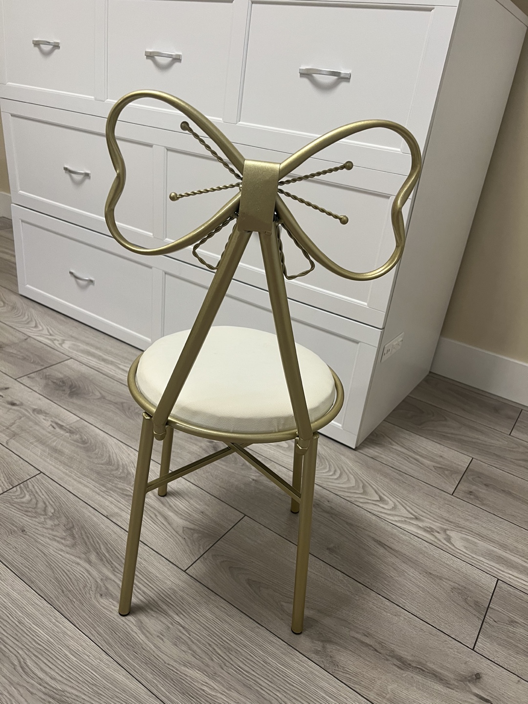 Gold Bow Vanity Chair - photo 2
