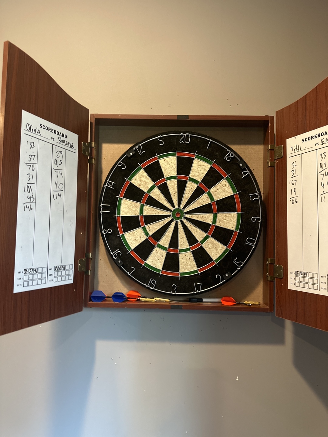 Wooden Dartboard Cabinet - photo 2