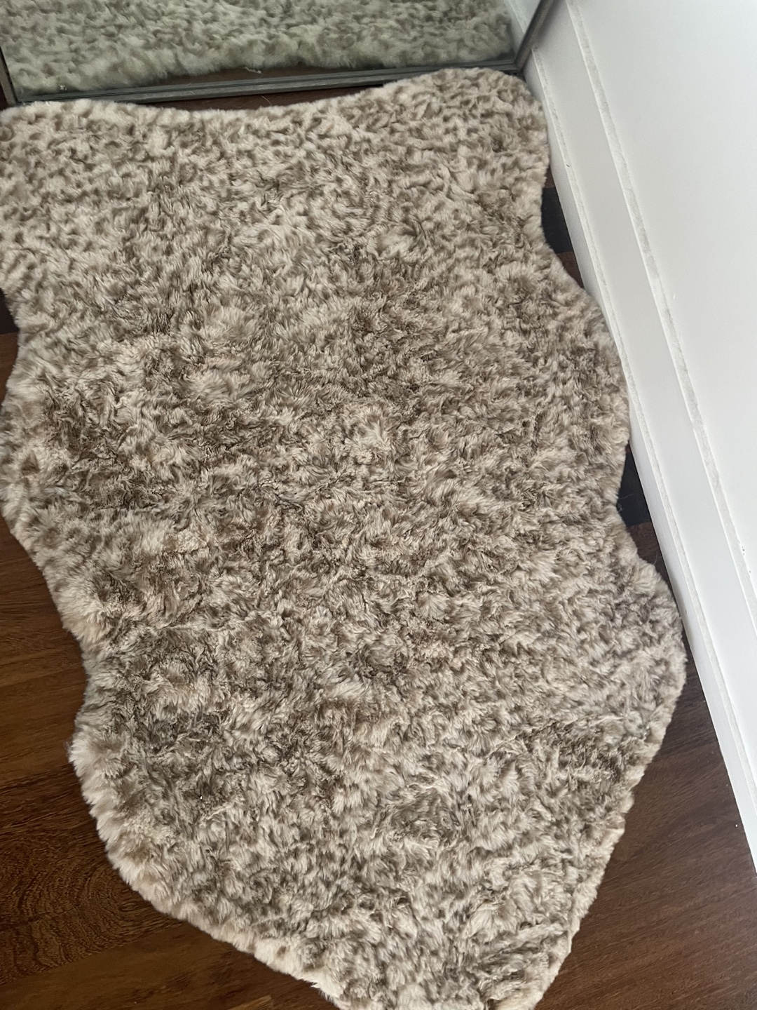 Faux Fur Rug - photo 2
