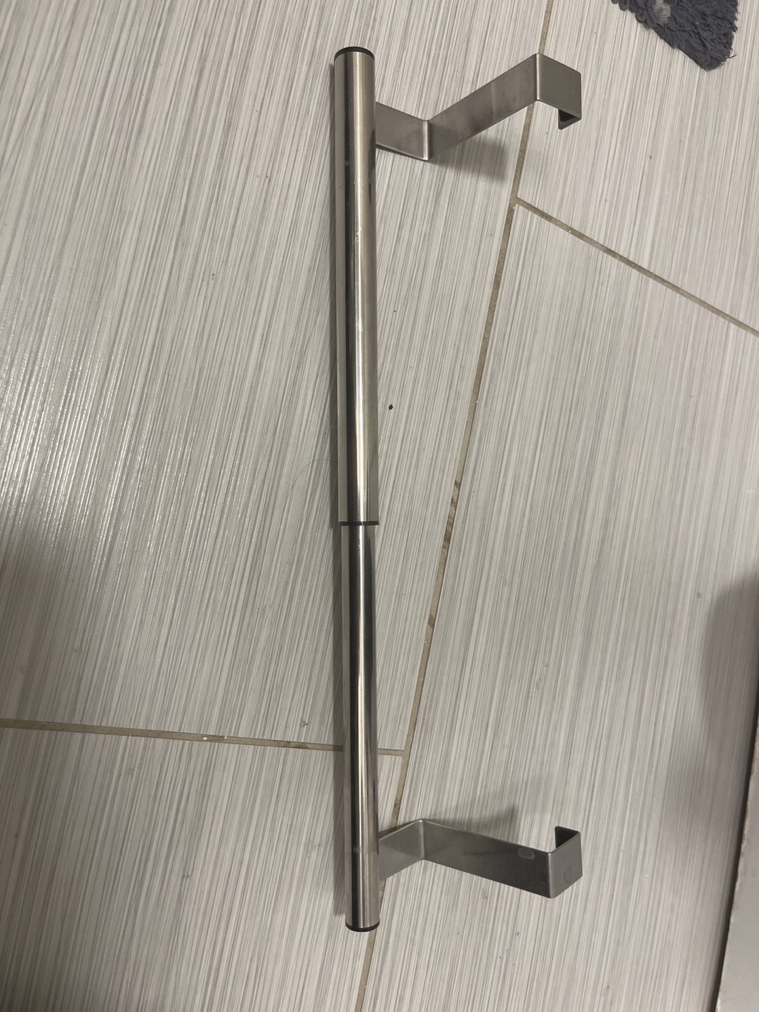 Extendable Over the Door Towel Rack - photo 2