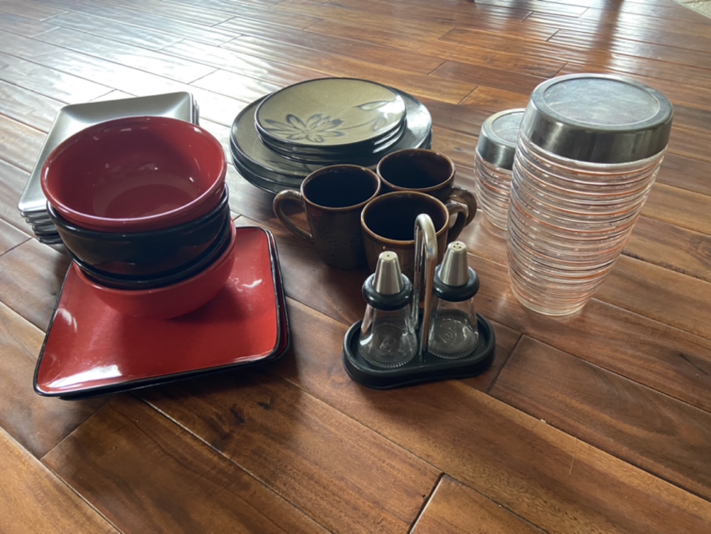 Dinnerware Set and Accessories - photo 4