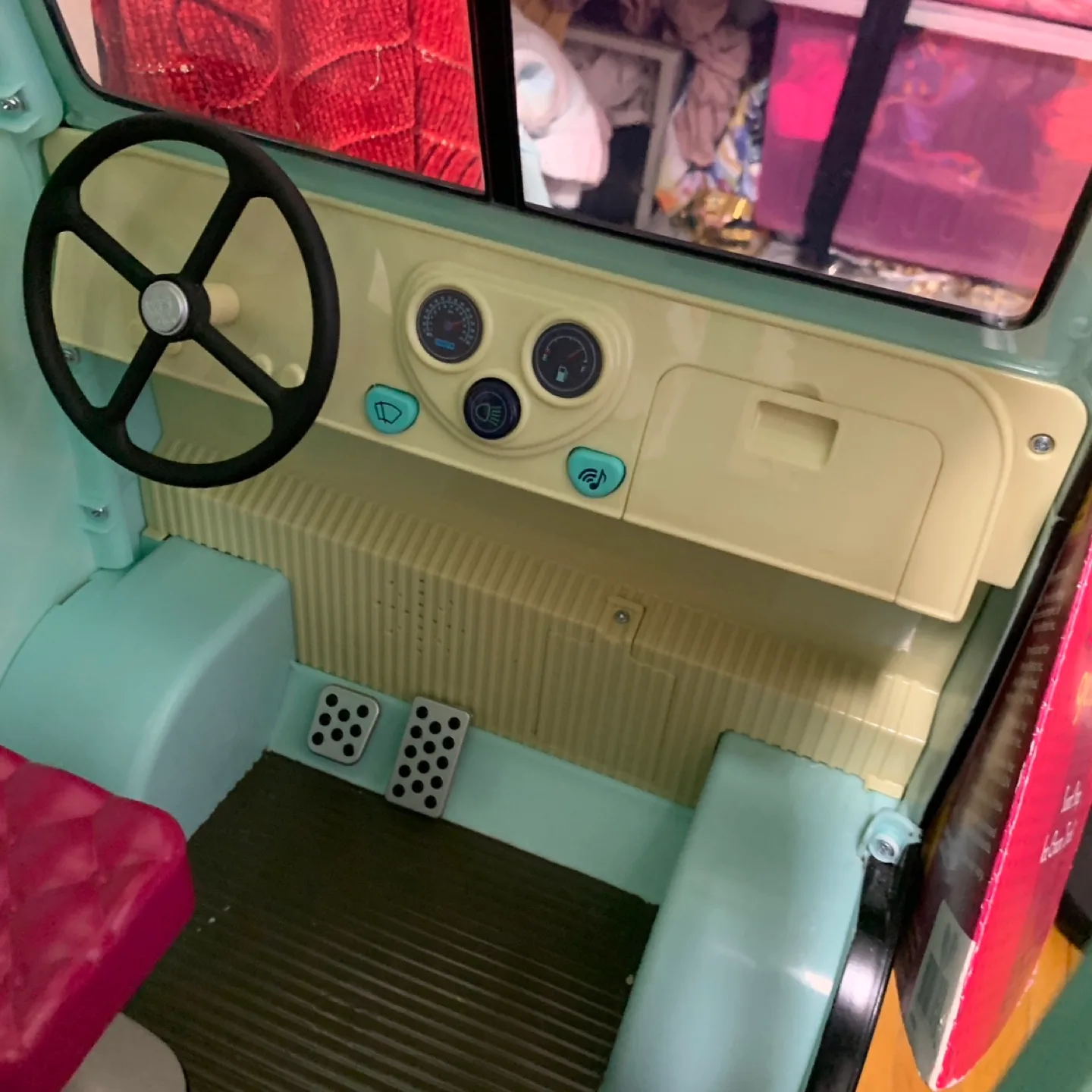 Our Generation Sweet Stop Ice Cream Truck image indicator(10)