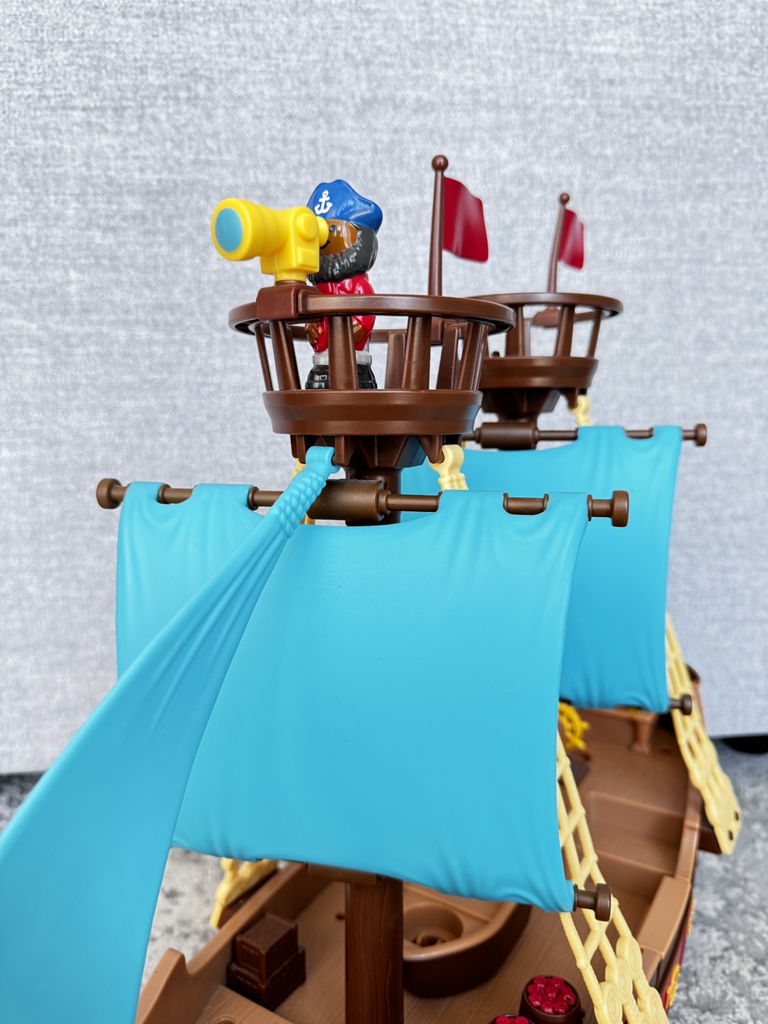 Toy ship - photo 4