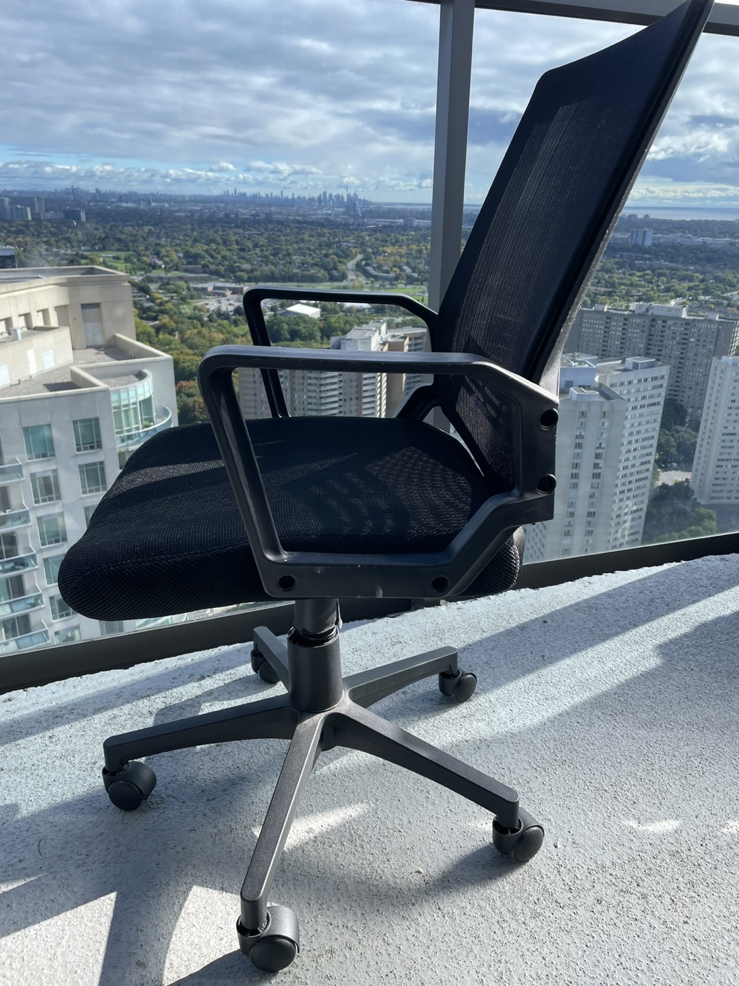 Black Mesh Office Chair - photo 3