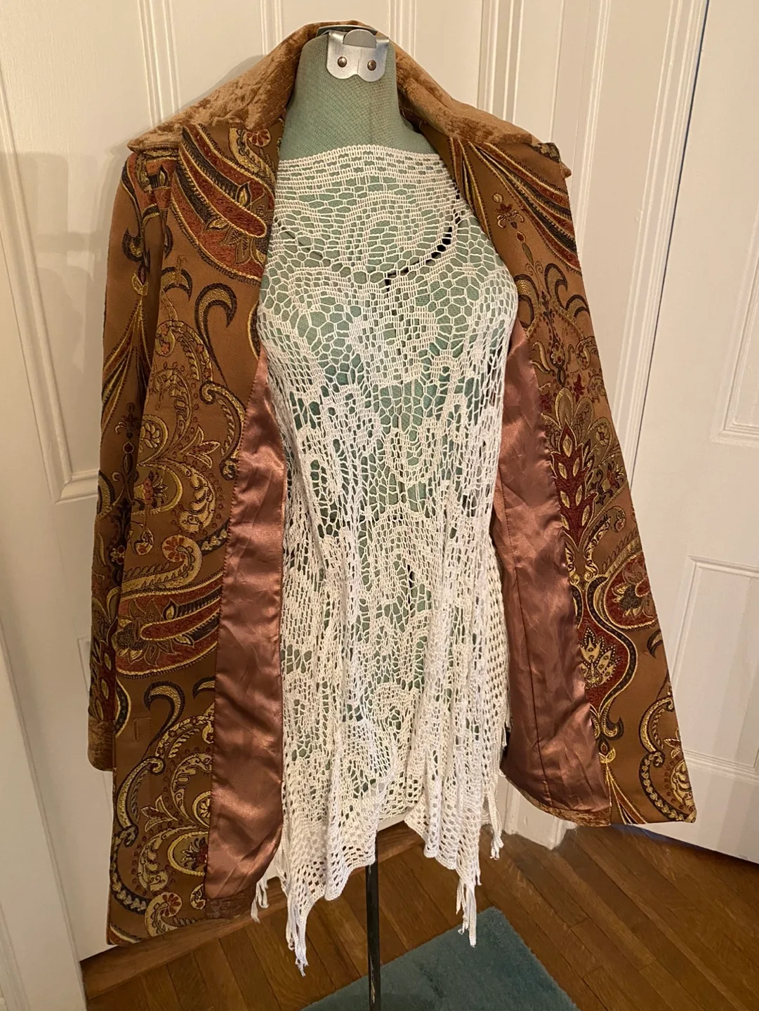 Tapestry Gold & Brown Coat w Belt image indicator(8)