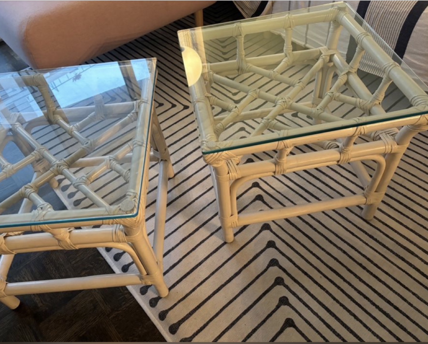 Set of 2 Bamboo/Rattan & Glass Side Tables - photo 3