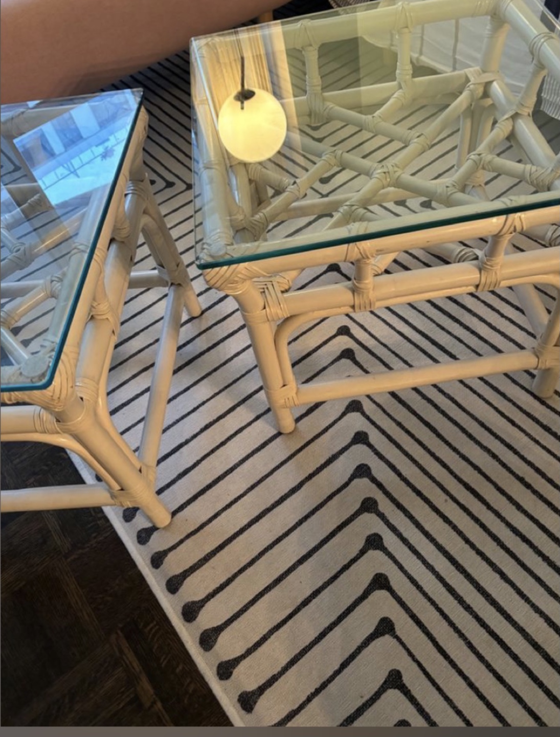 Set of 2 Bamboo/Rattan & Glass Side Tables - photo 4