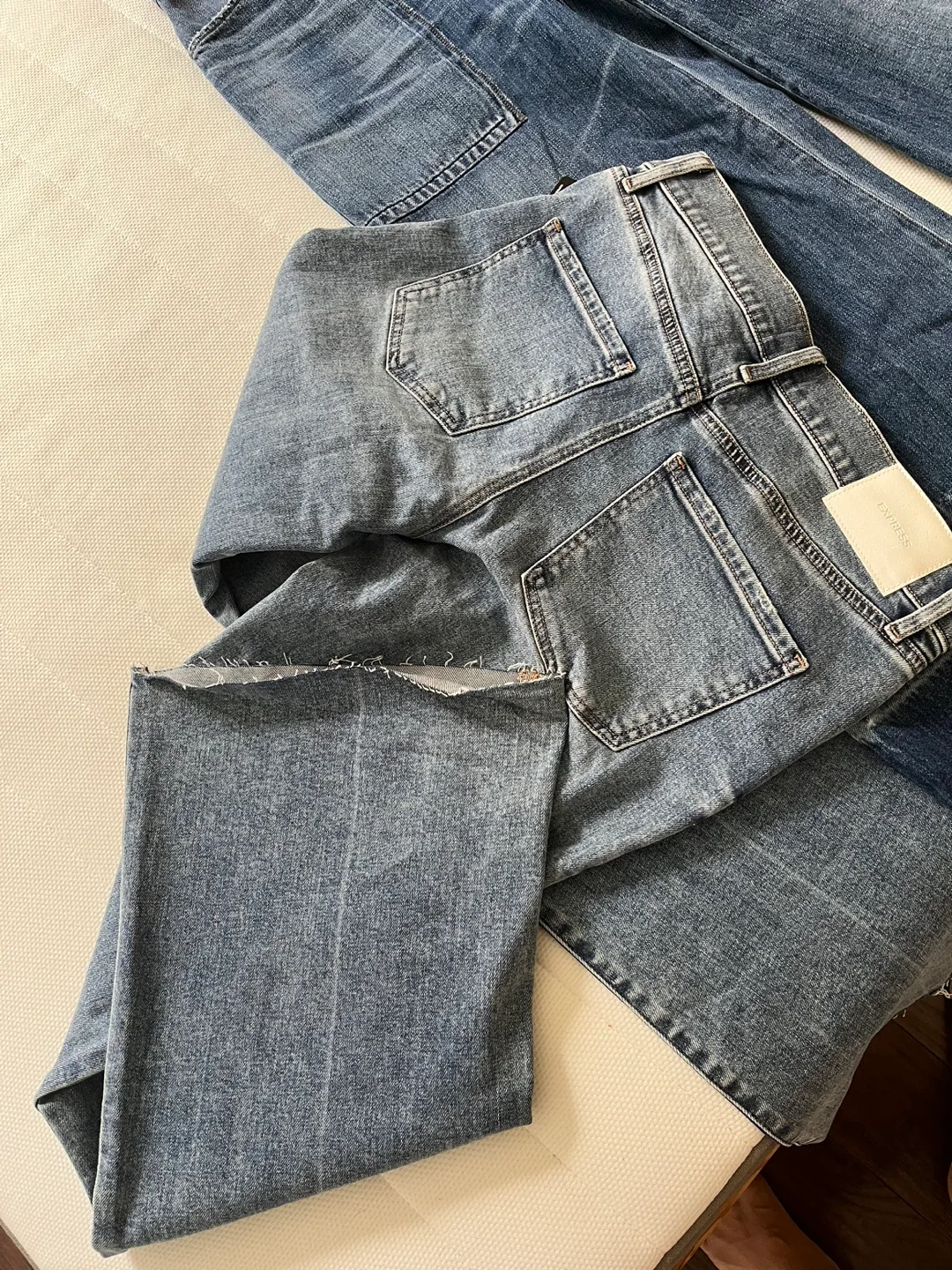 Express and Citizens of Humanity Wide Leg Jeans image indicator(3)