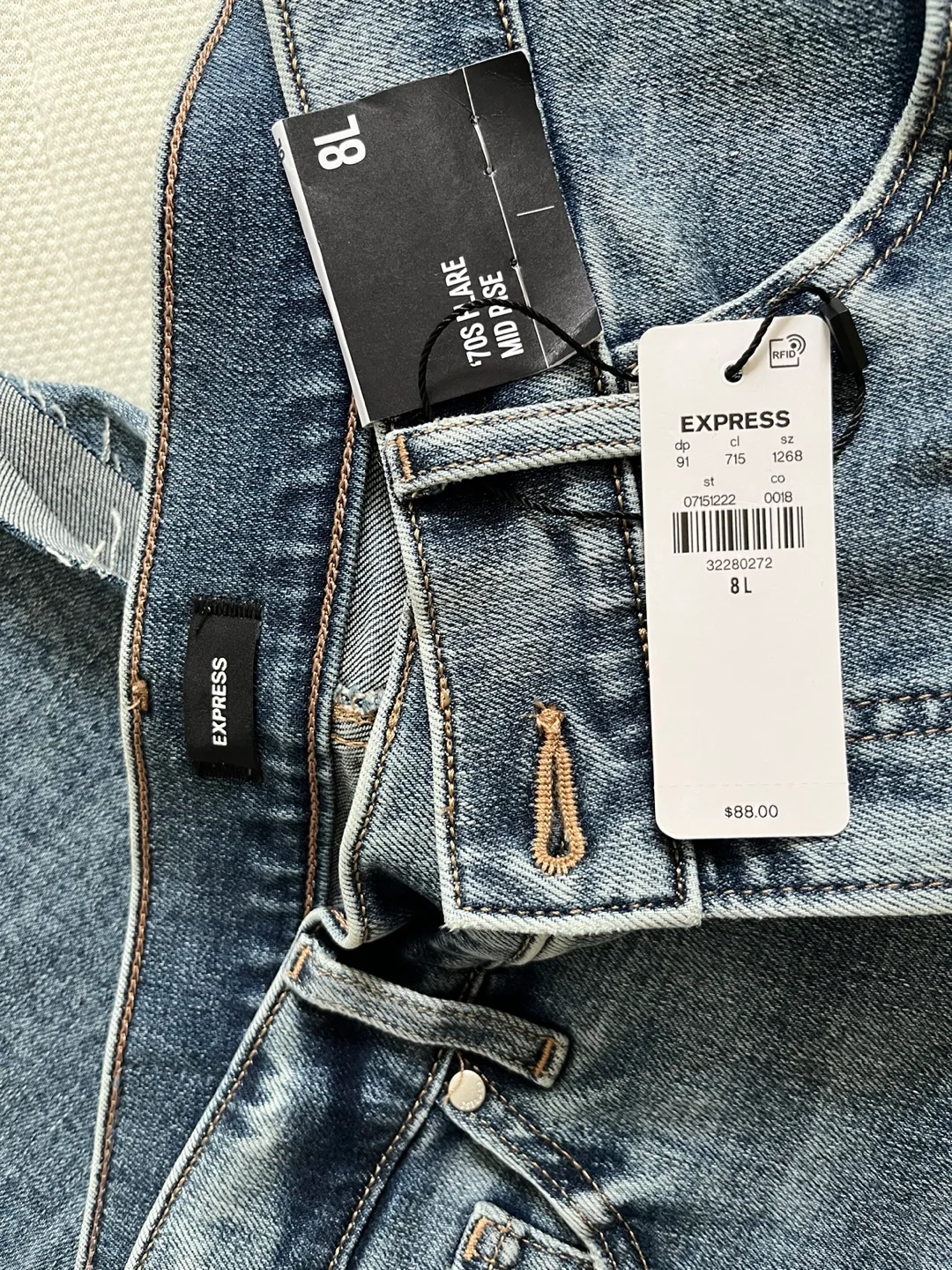 Express and Citizens of Humanity Wide Leg Jeans image indicator(4)