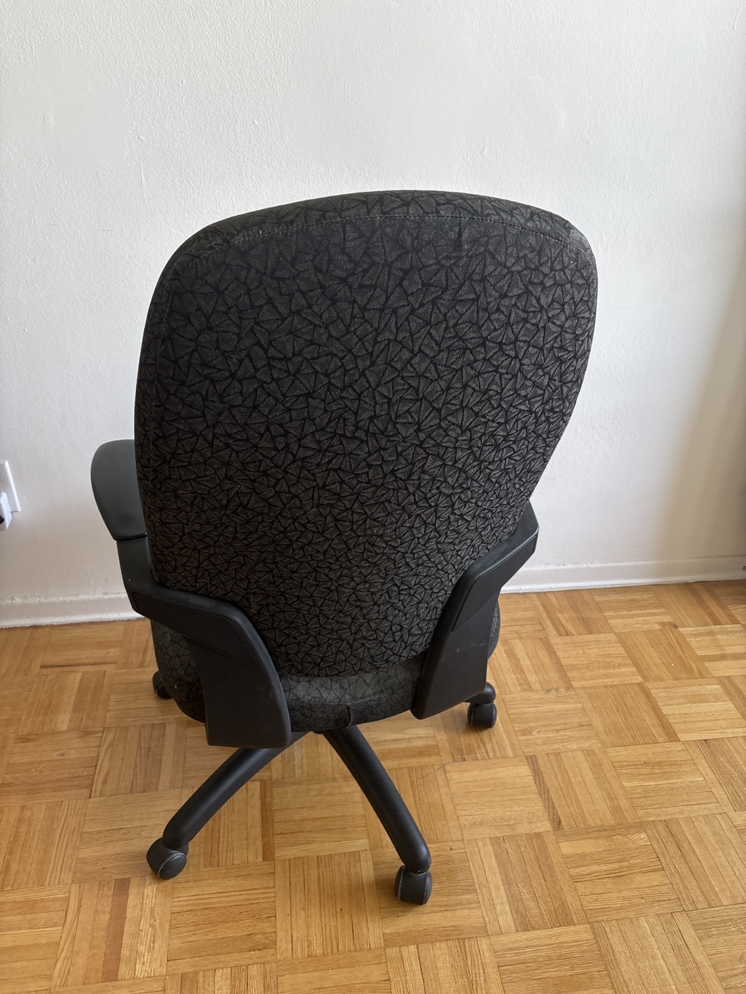 Office Chair - photo 3
