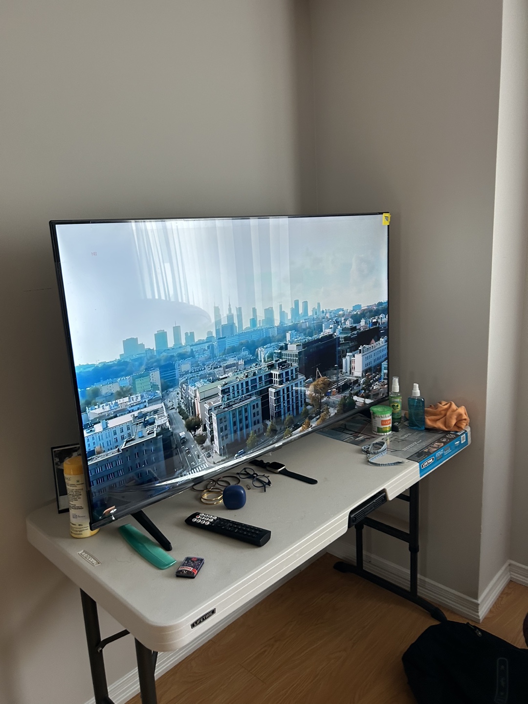 Hisense 50 Inch 4K TV - photo 2