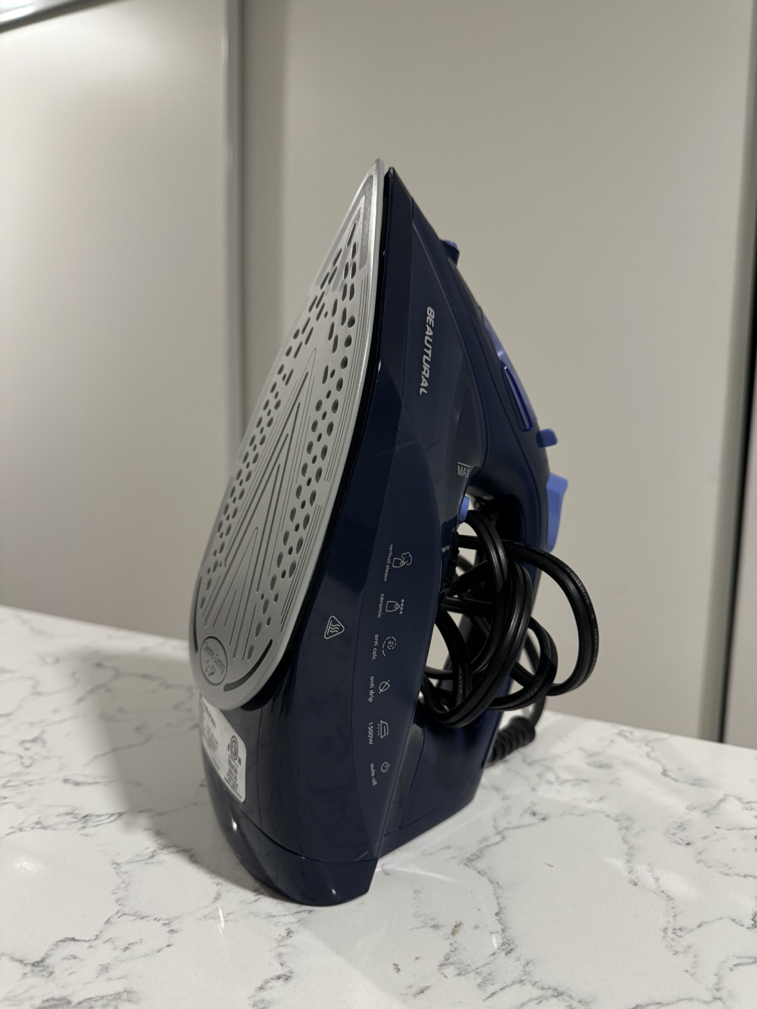 BEAUTURAL Steam Iron