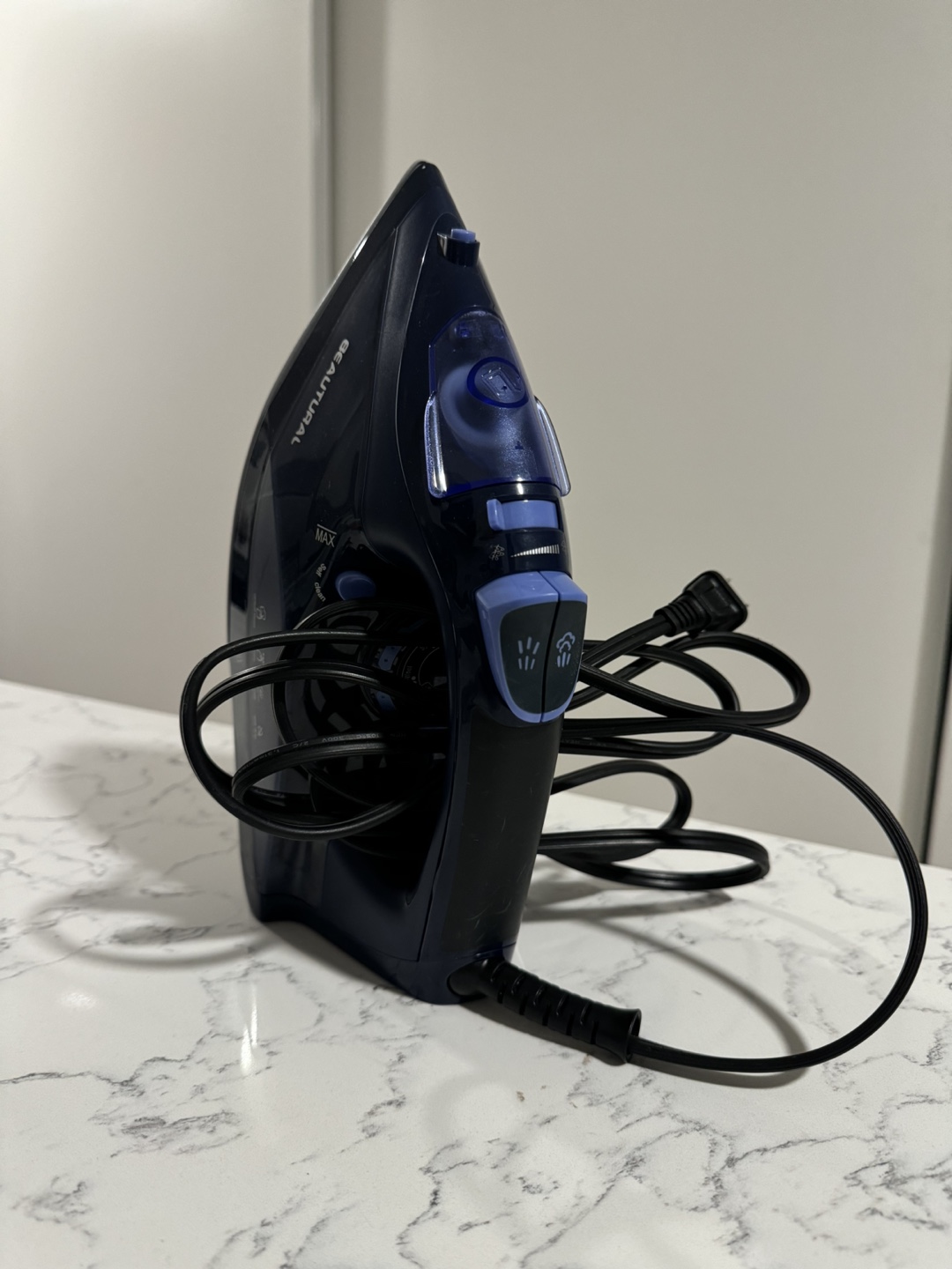 BEAUTURAL Steam Iron - photo 2