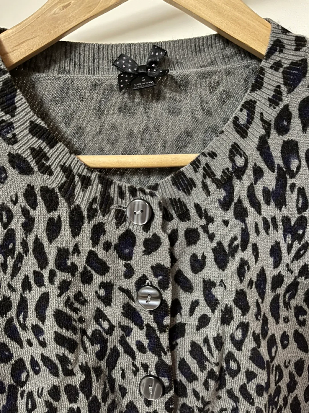 Grey Leopard Print Cardigan image indicator(4)