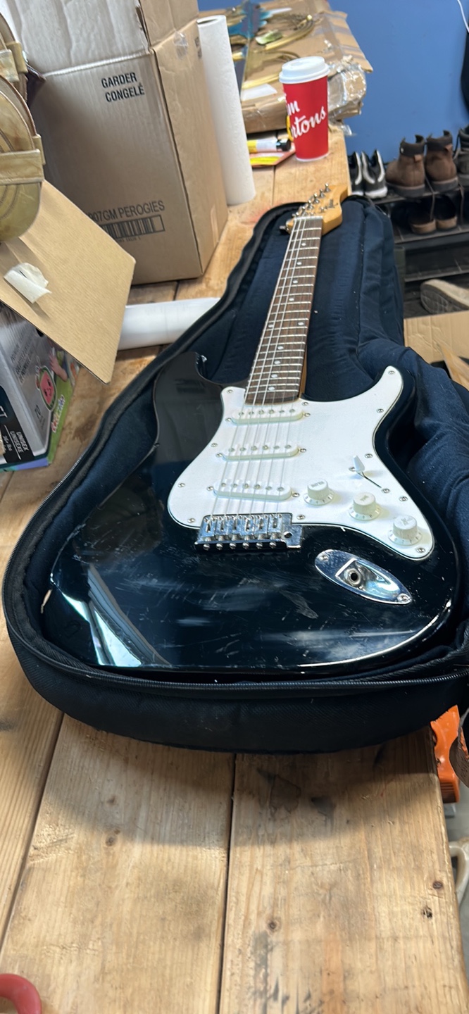 Robson Black Electric Guitar with Case