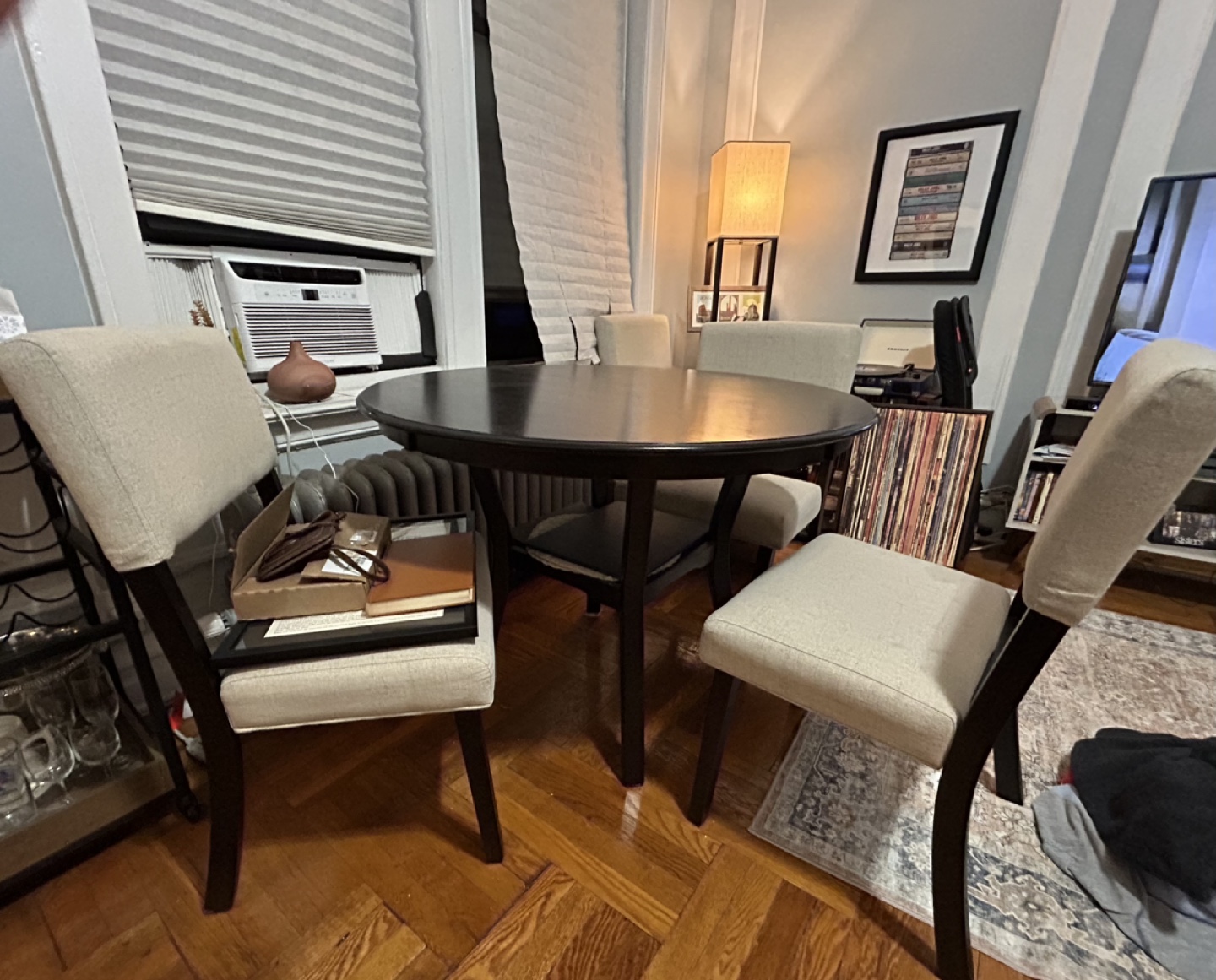 Round Dining Table and 4 Chairs - photo 2