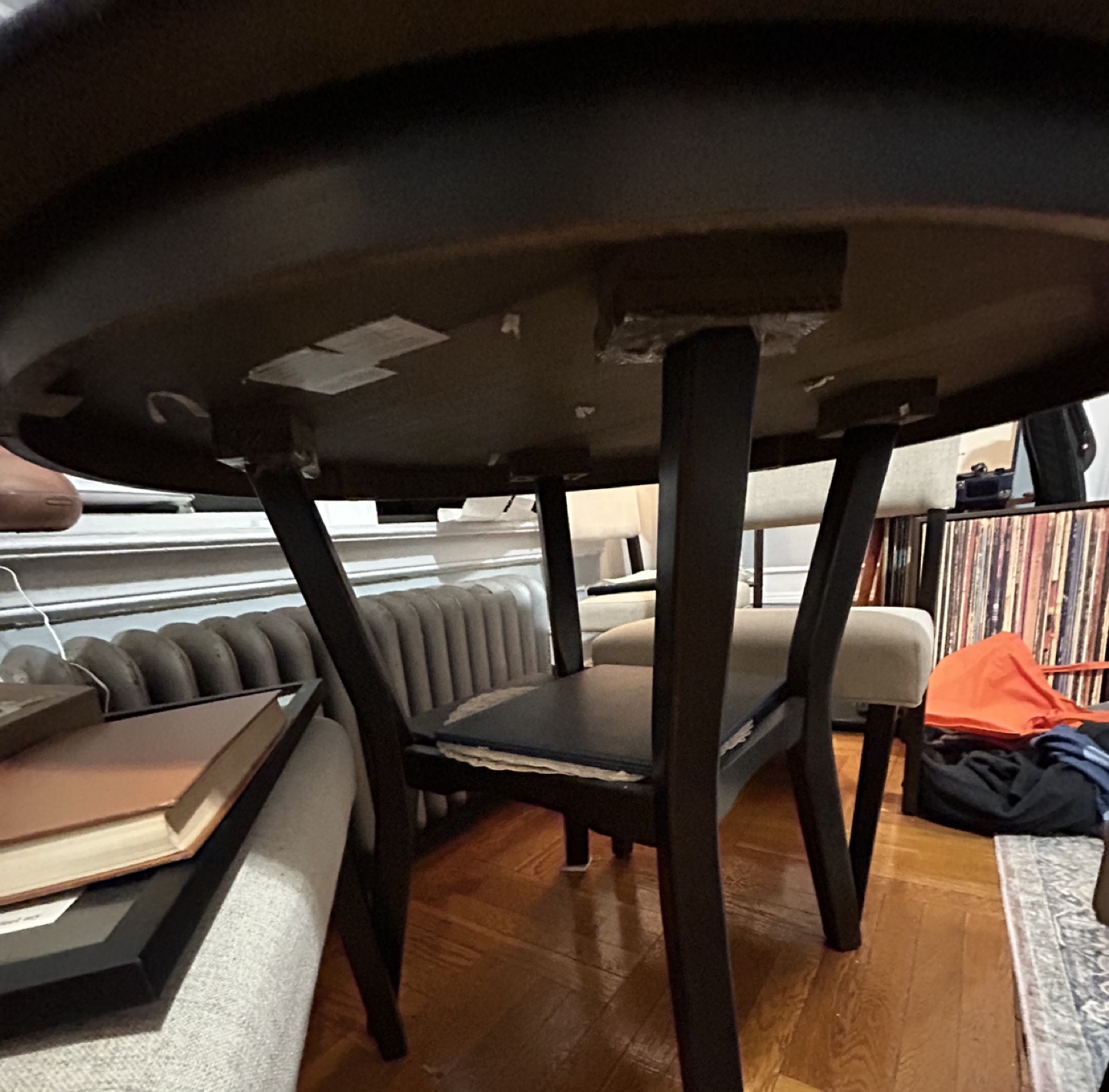Round Dining Table and 4 Chairs - photo 3