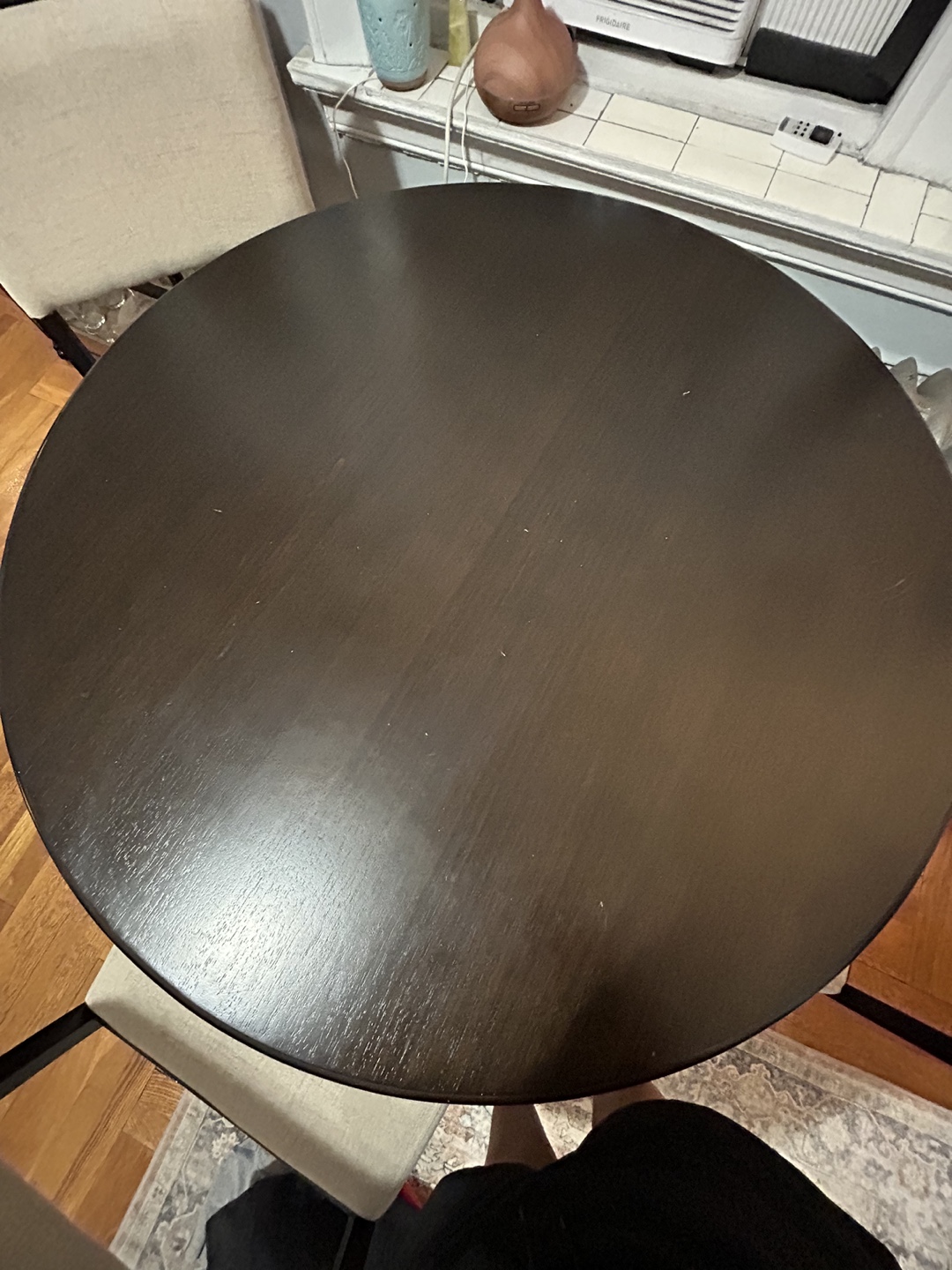 Round Dining Table and 4 Chairs - photo 5