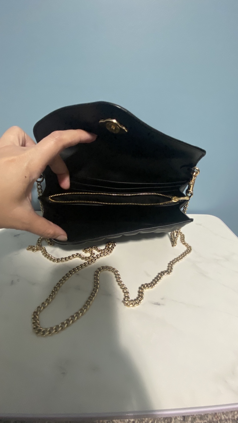 Coach Black Quilted Chain Bag - photo 2