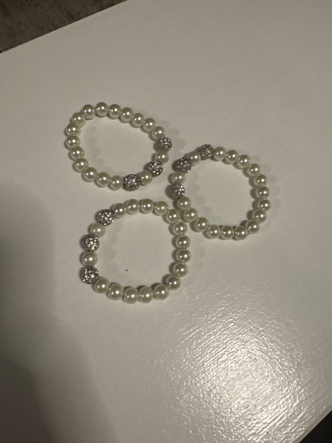 Pearl Bracelets with Rhinestone Accent