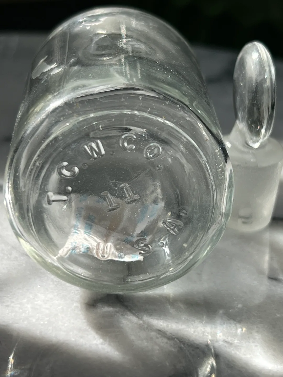 Vintage Glass Bottle with Stopper image indicator(3)