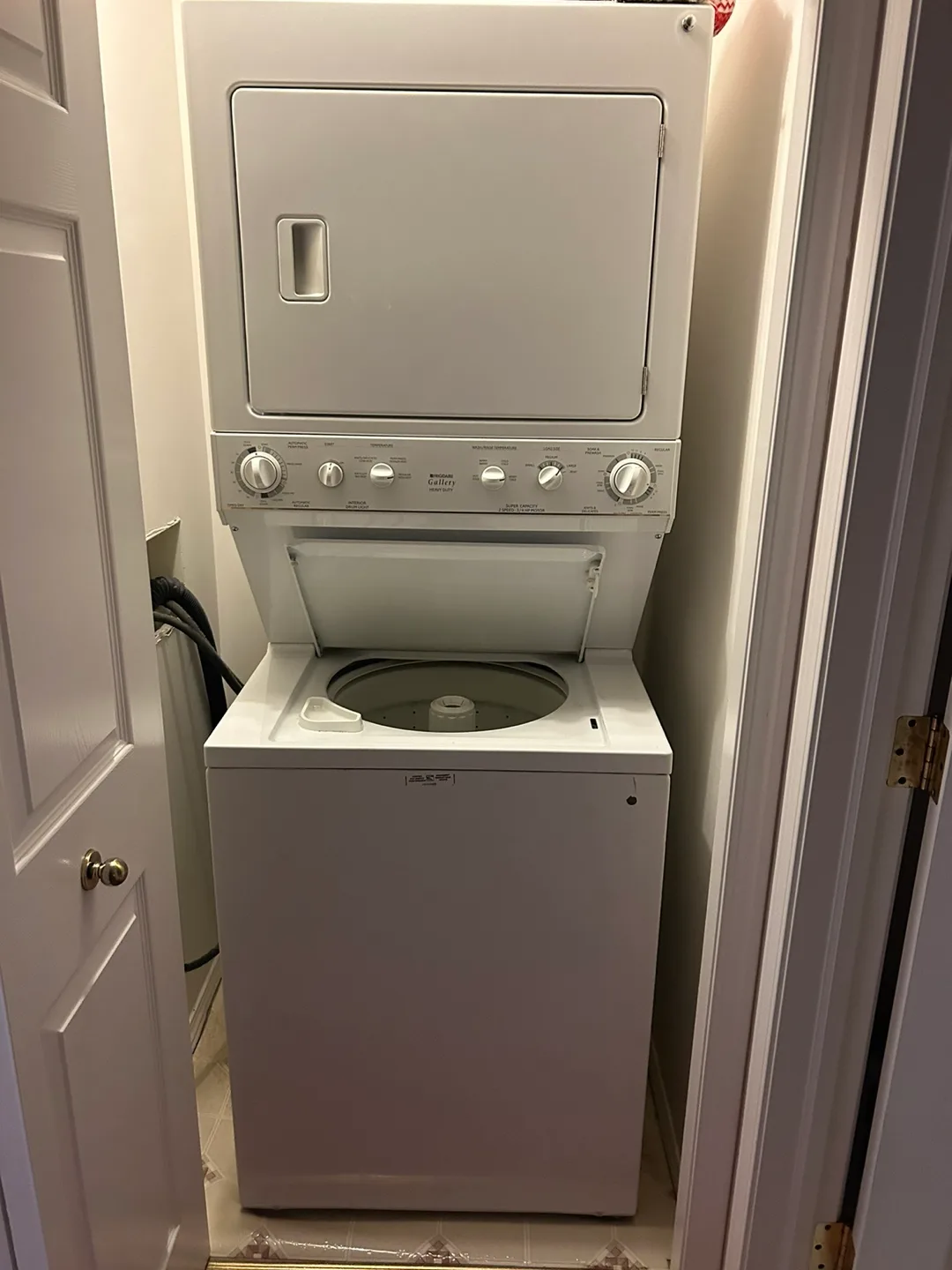 Whirlpool Gallery Stackable Washer & Dryer thumbnail
