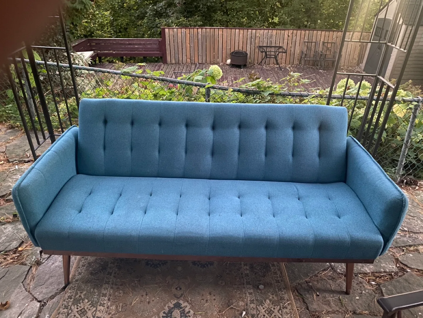 Blue Sofa image indicator(2)