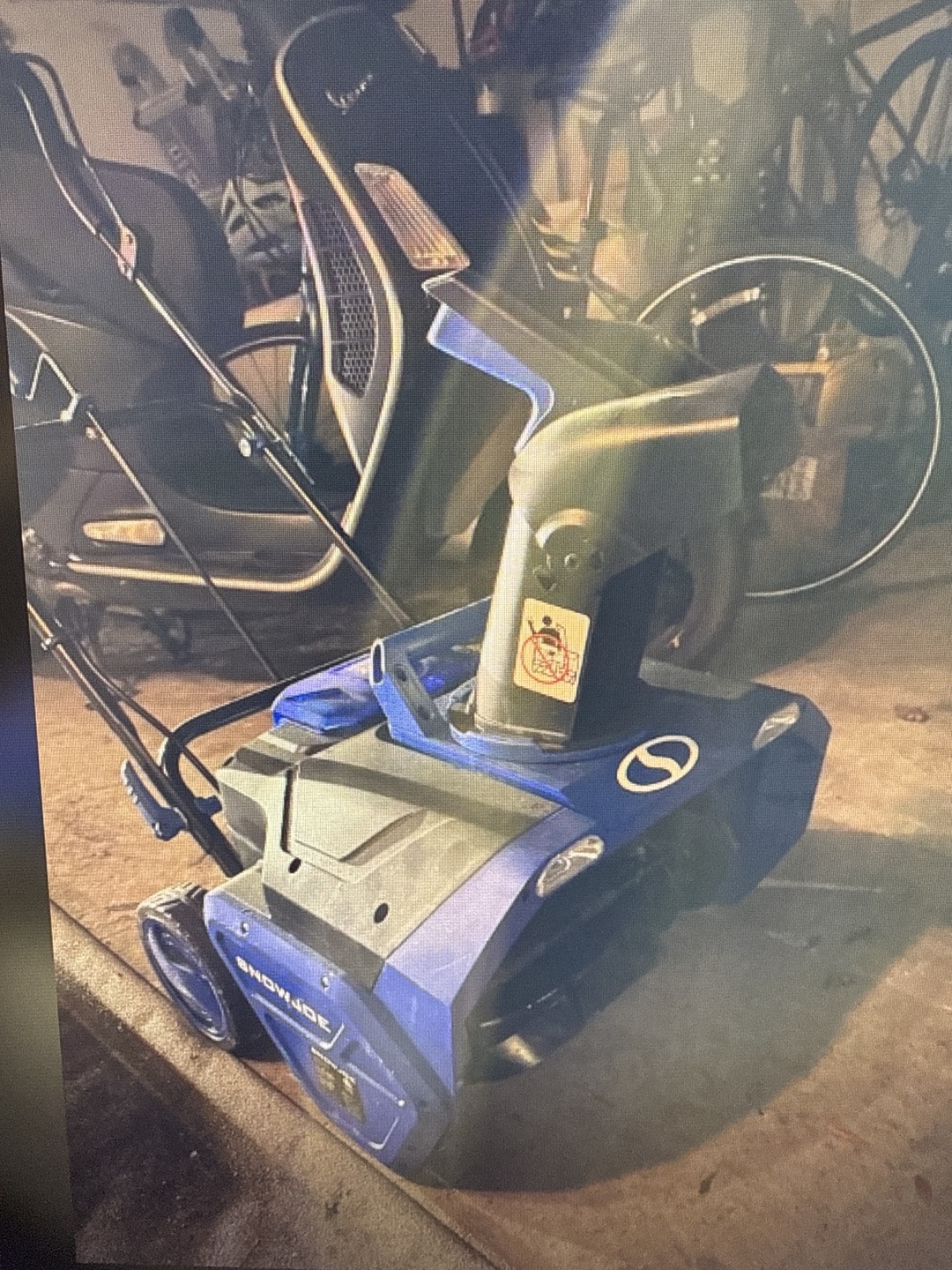 Snow Joe 24V Cordless Snow Blower Electric - photo 2