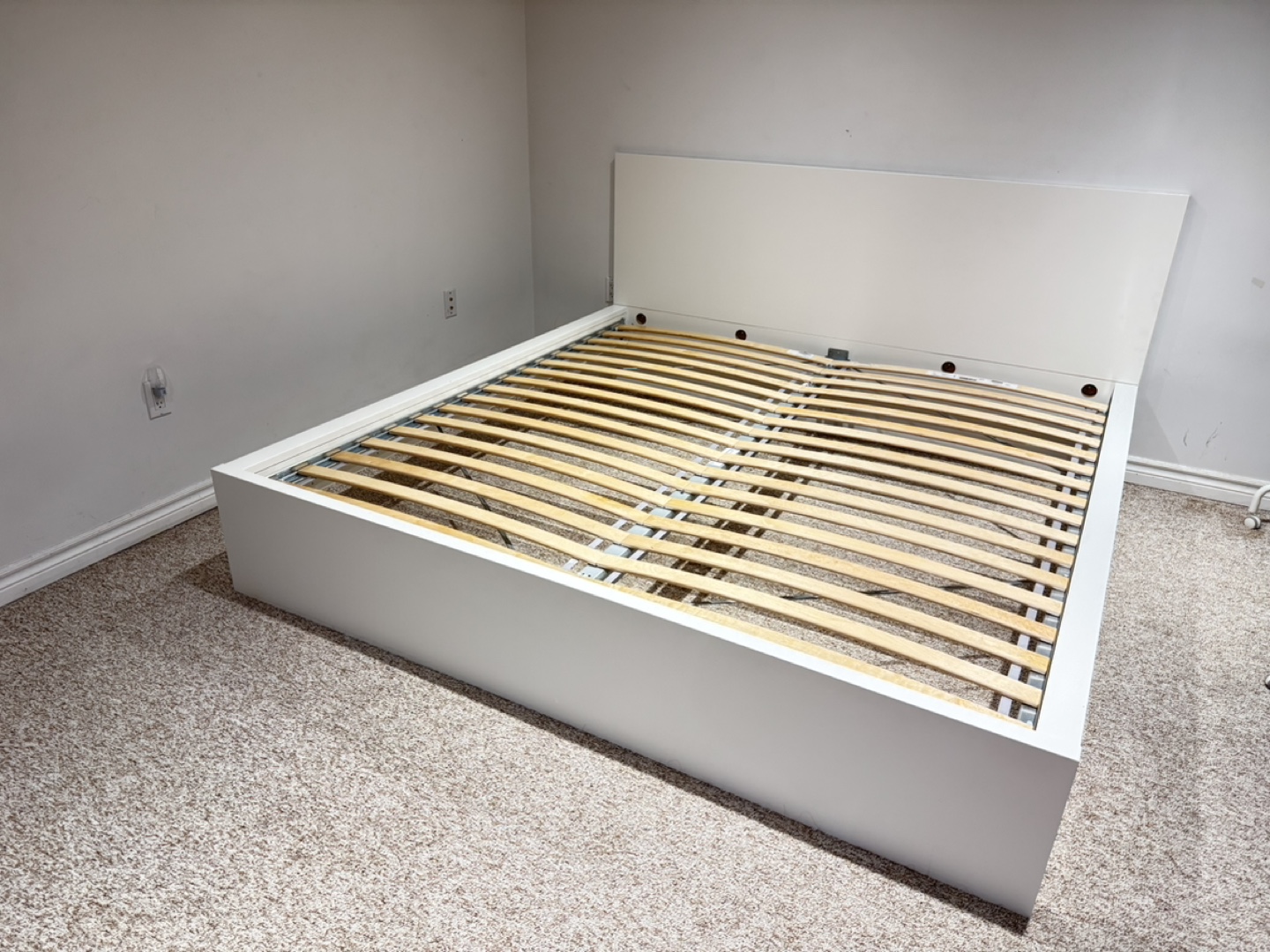 IKEA MALM Bed Frame with Slatted Base, White, King - photo 4