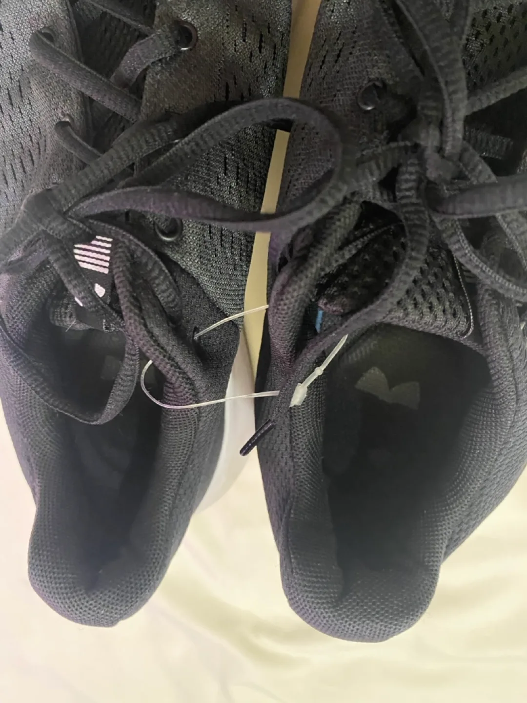 Under Armour Running Shoes - Size 10 image indicator(7)