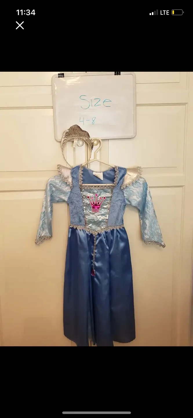 Kids Halloween Costumes (5 costumes) $18 each image indicator(6)